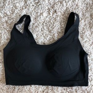 Extremely comfy Uniqlo Wireless Bra